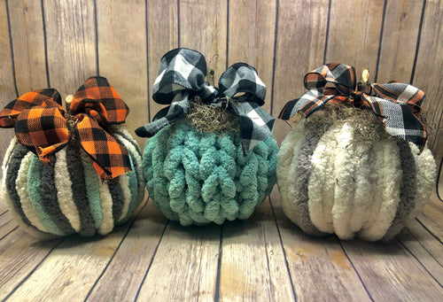 Craft Experience: Chunky Knit Pumpkins